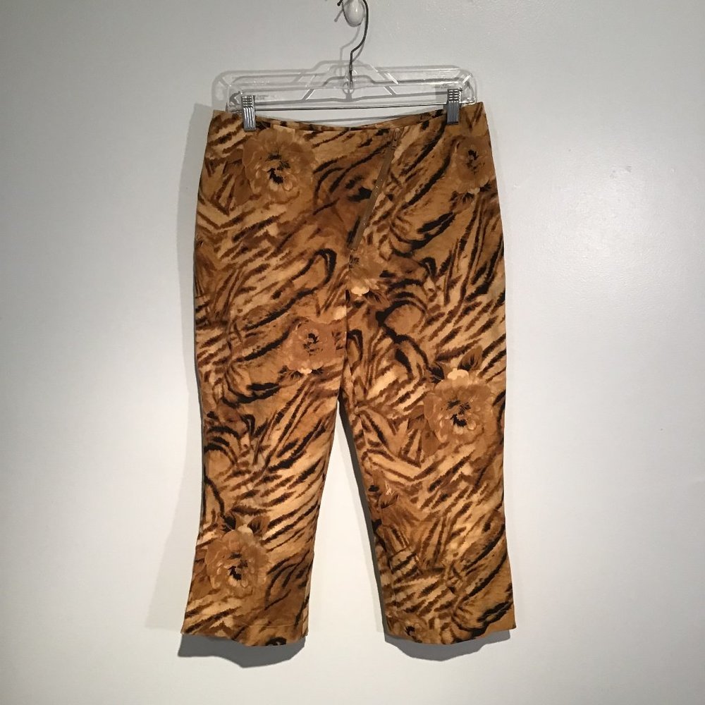 Simon Chang Animal Print Capri Pants Size 8